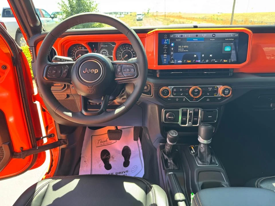 2025 Jeep JT Gladiator - Image 12 of 14