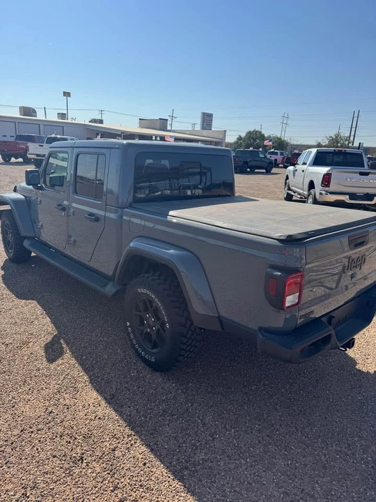 2025 Jeep JT Gladiator - Image 2 of 7