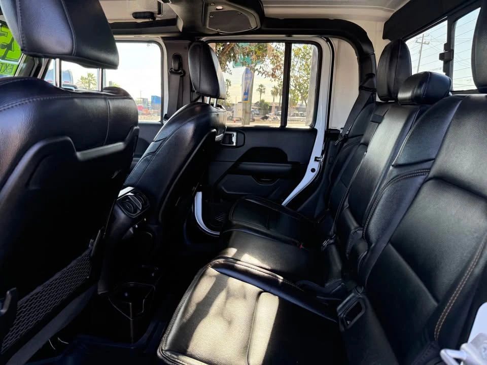 2025 Jeep JT Gladiator - Image 10 of 12