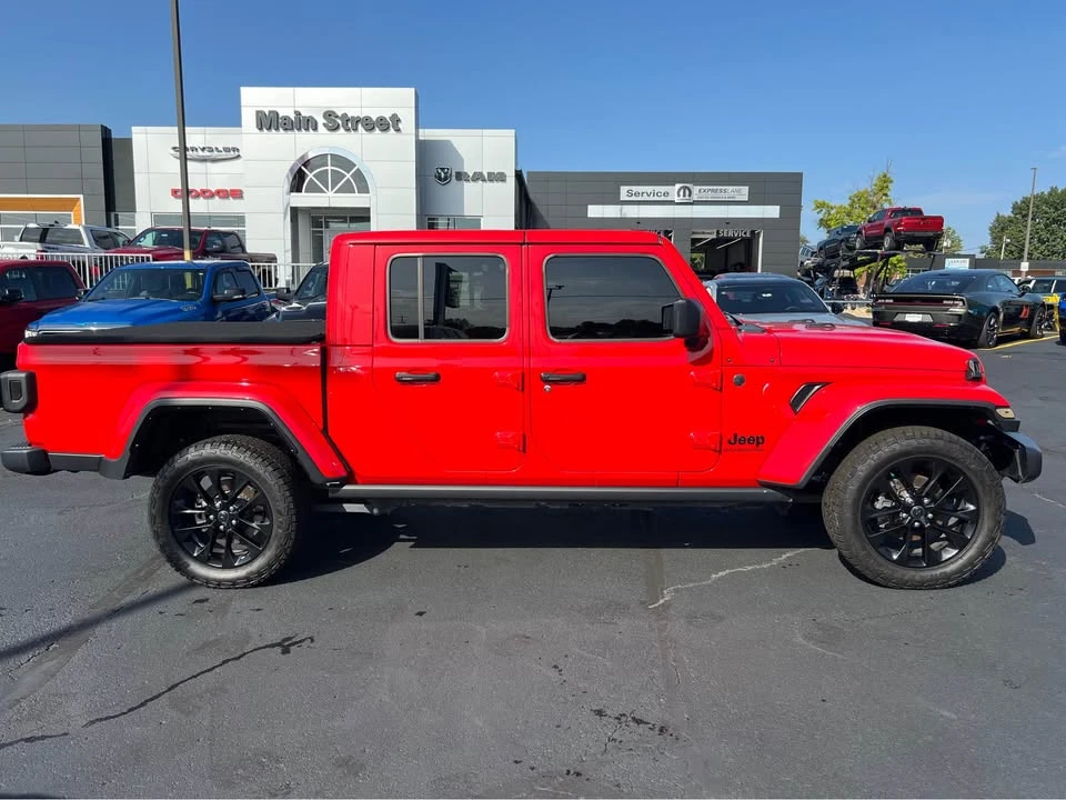 2025 Jeep JT Gladiator - Image 7 of 17