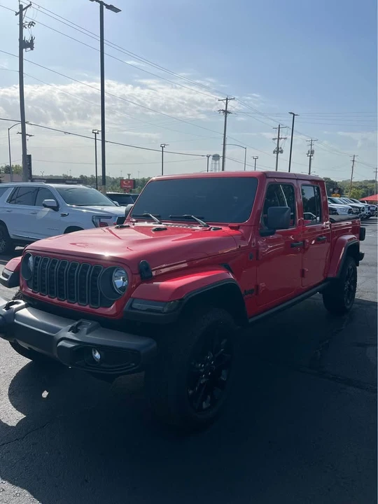 2025 Jeep JT Gladiator - Image 2 of 17