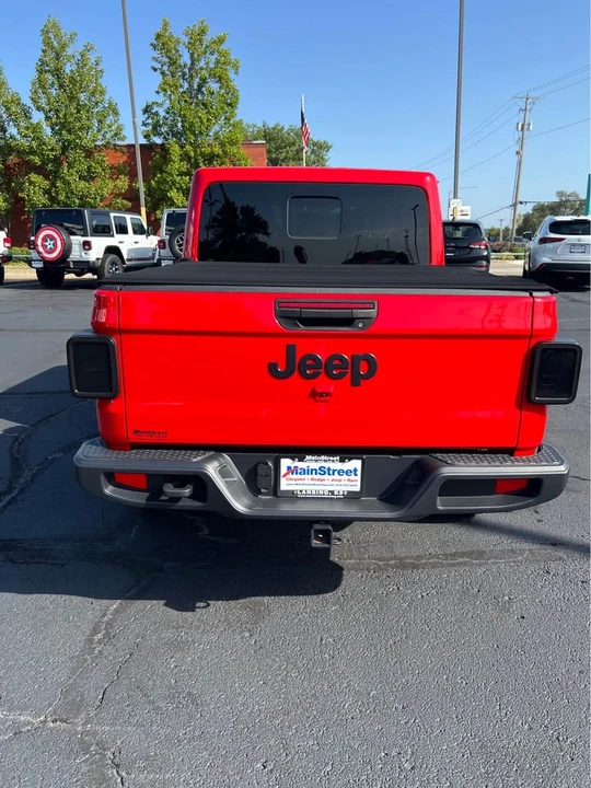 2025 Jeep JT Gladiator - Image 5 of 17