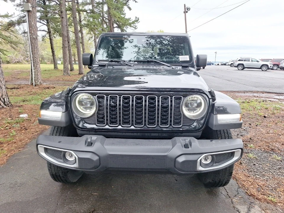2025 Jeep JT Gladiator - Image 2 of 12