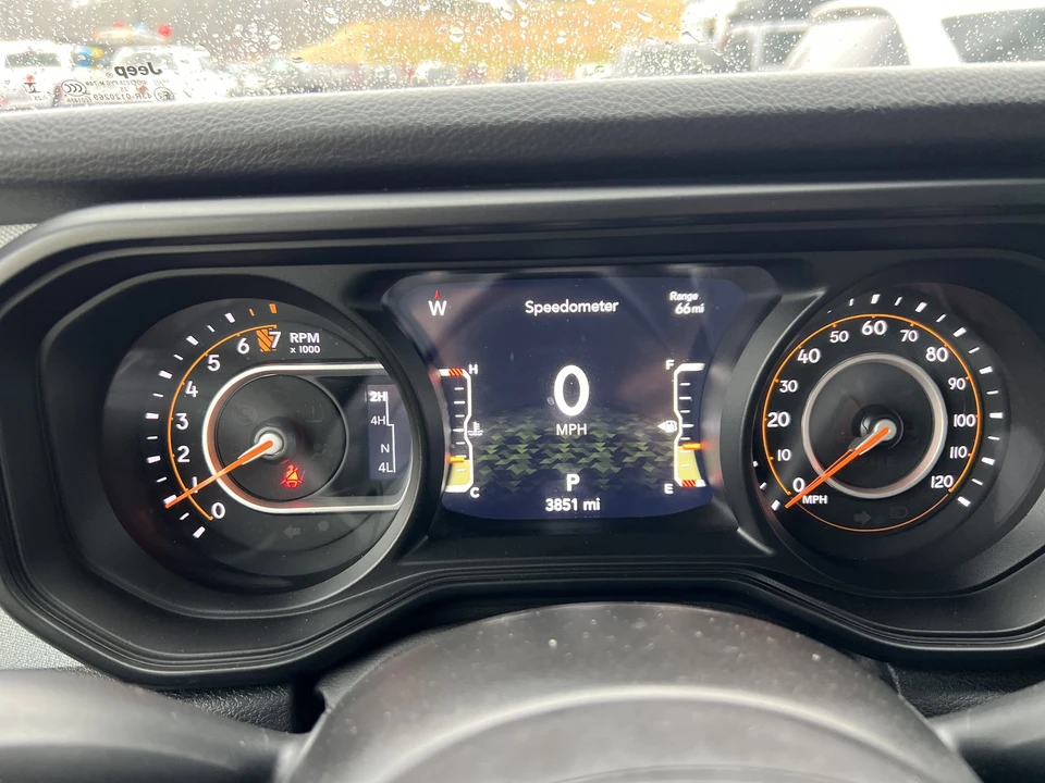 2025 Jeep JT Gladiator - Image 25 of 29