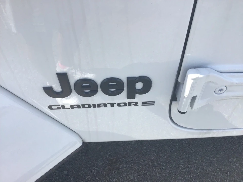 2025 Jeep JT Gladiator - Image 4 of 12