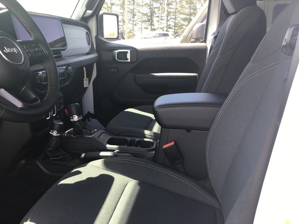 2025 Jeep JT Gladiator - Image 8 of 12