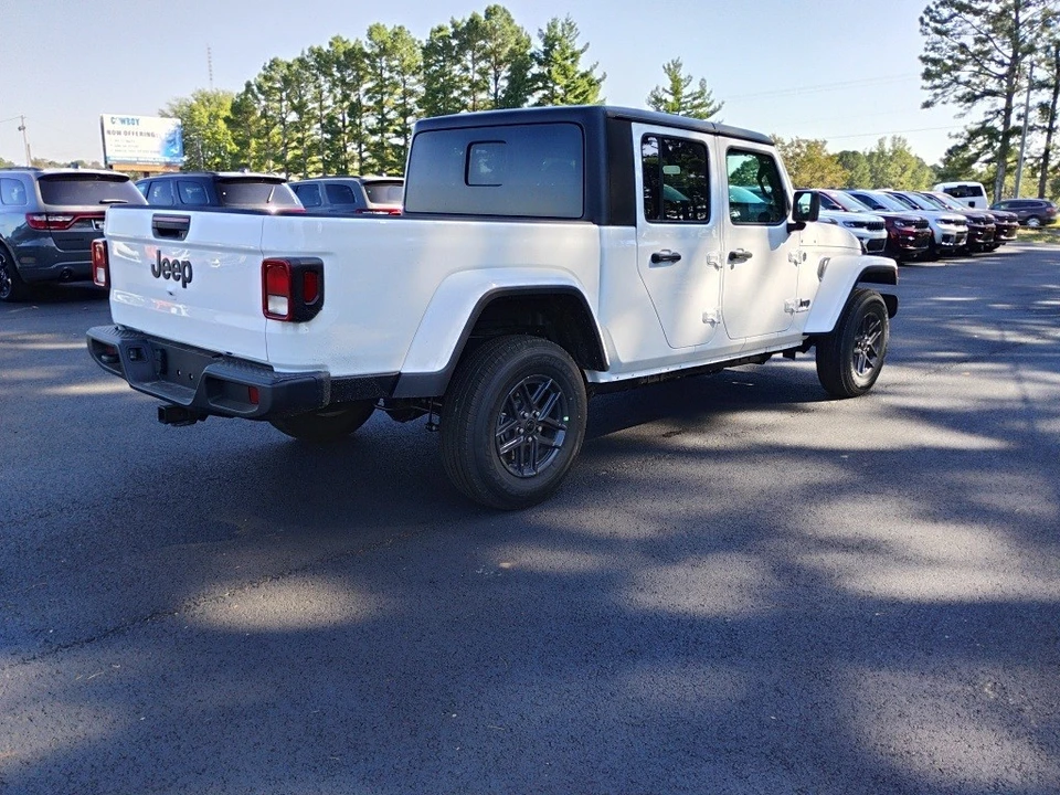 2025 Jeep JT Gladiator - Image 5 of 12