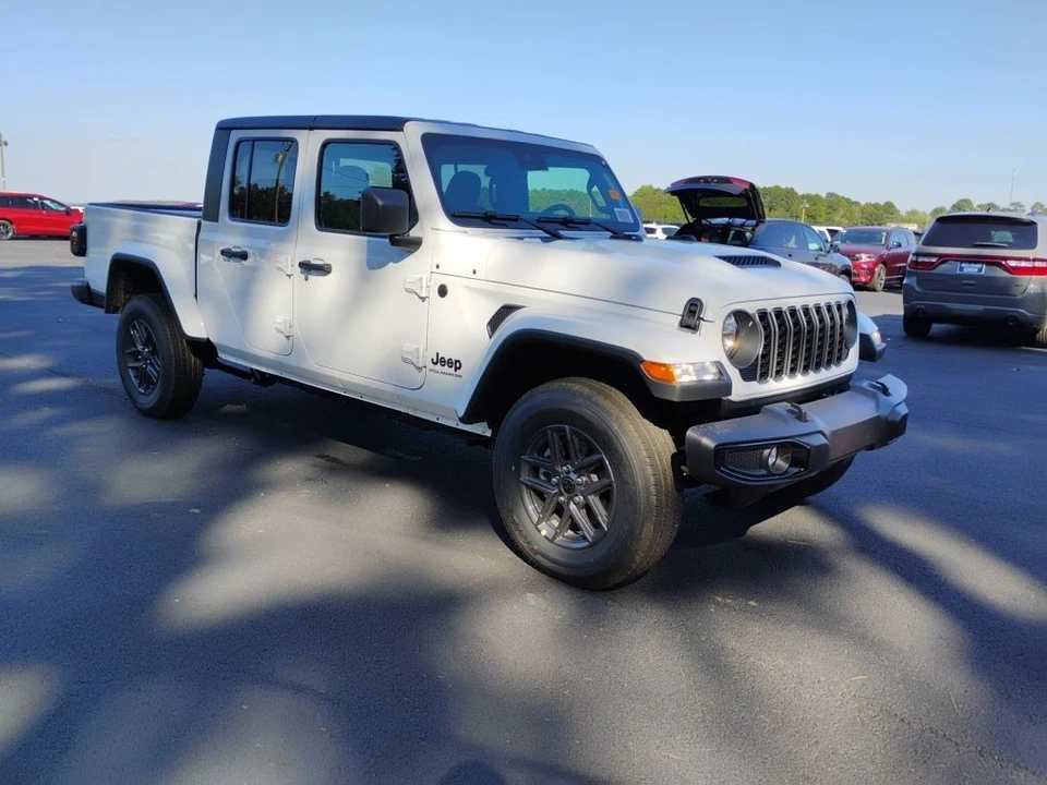 2025 Jeep JT Gladiator - Image 3 of 12