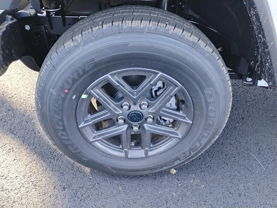 2025 Jeep JT Gladiator - Image 9 of 12