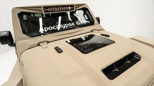 2025 Jeep JT Gladiator - Image 17 of 21