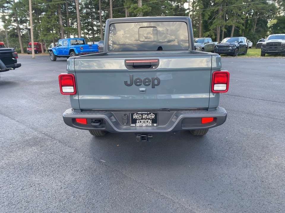 2025 Jeep JT Gladiator - Image 6 of 12