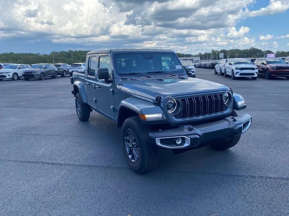 2025 Jeep JT Gladiator - Image 3 of 12