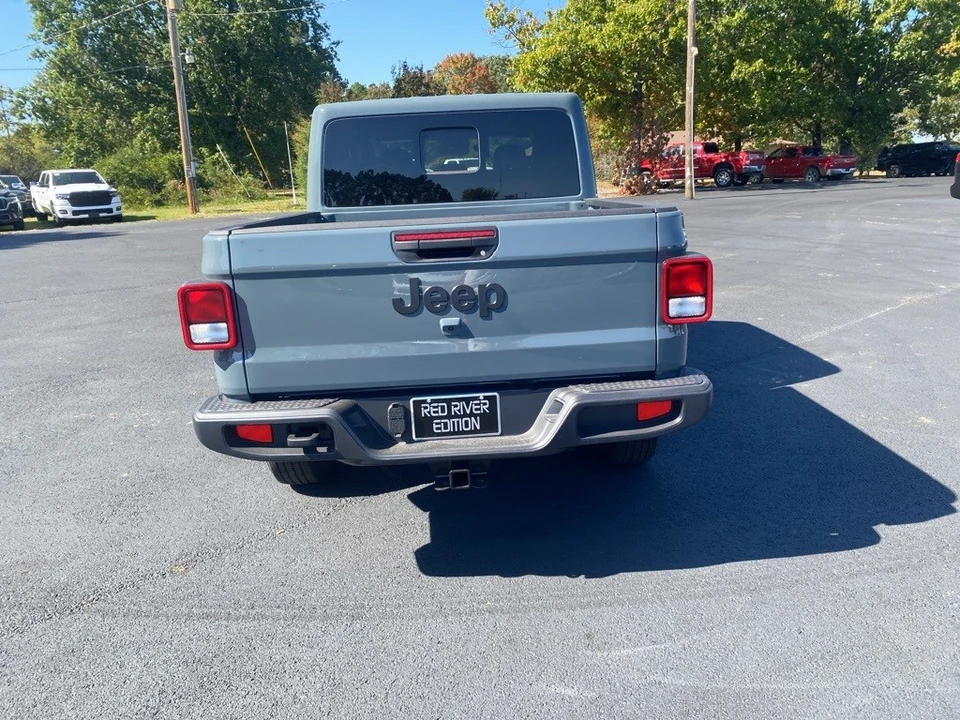 2025 Jeep JT Gladiator - Image 6 of 12