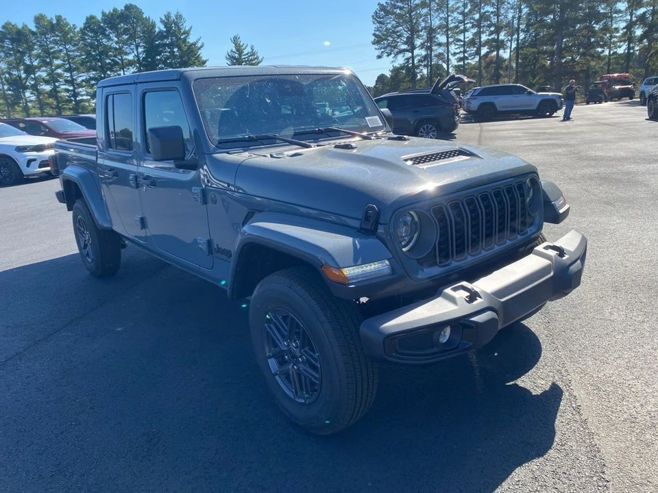 2025 Jeep JT Gladiator - Image 3 of 12