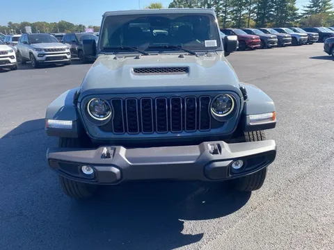 2025 Jeep JT Gladiator - Image 2 of 12