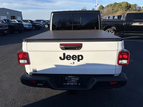 2025 Jeep JT Gladiator - Image 4 of 12