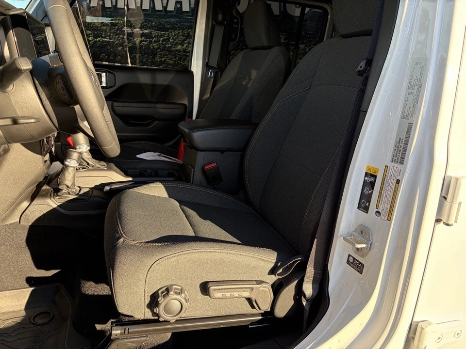 2025 Jeep JT Gladiator - Image 8 of 12