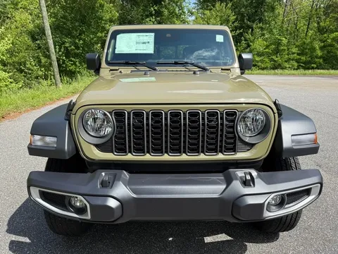 2025 Jeep JT Gladiator - Image 4 of 21