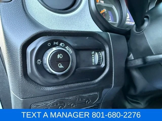 2025 Jeep JT Gladiator - Image 14 of 20