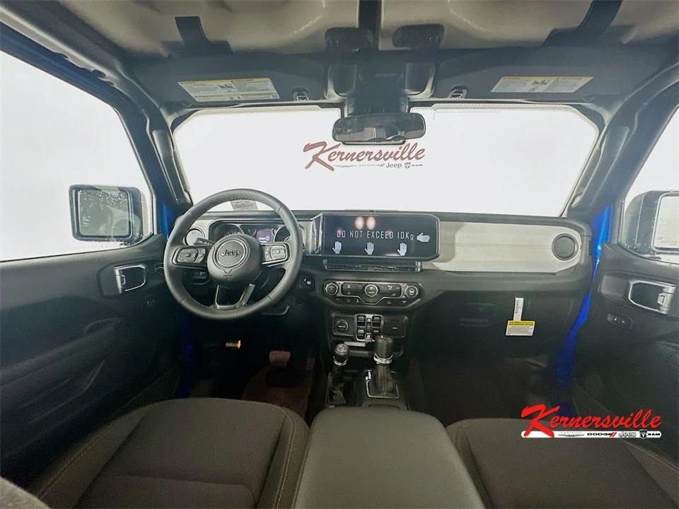 2025 Jeep JT Gladiator - Image 9 of 20