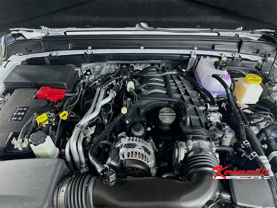 2025 Jeep JT Gladiator - Image 17 of 20