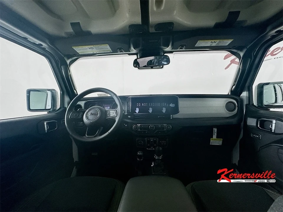 2025 Jeep JT Gladiator - Image 9 of 21