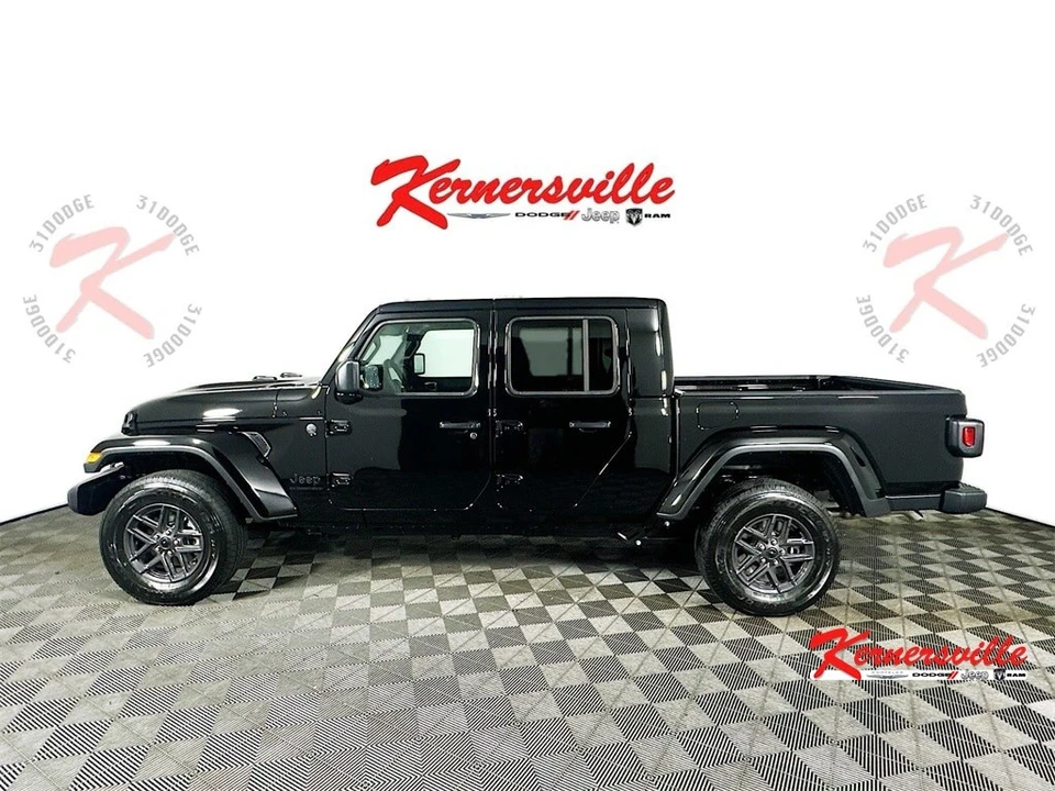 2025 Jeep JT Gladiator - Image 4 of 19