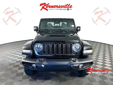 2025 Jeep JT Gladiator - Image 2 of 19