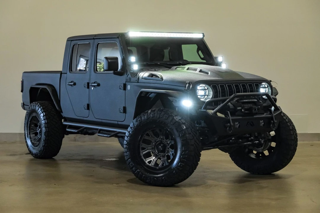 2025 Jeep JT Gladiator - Image 4 of 12