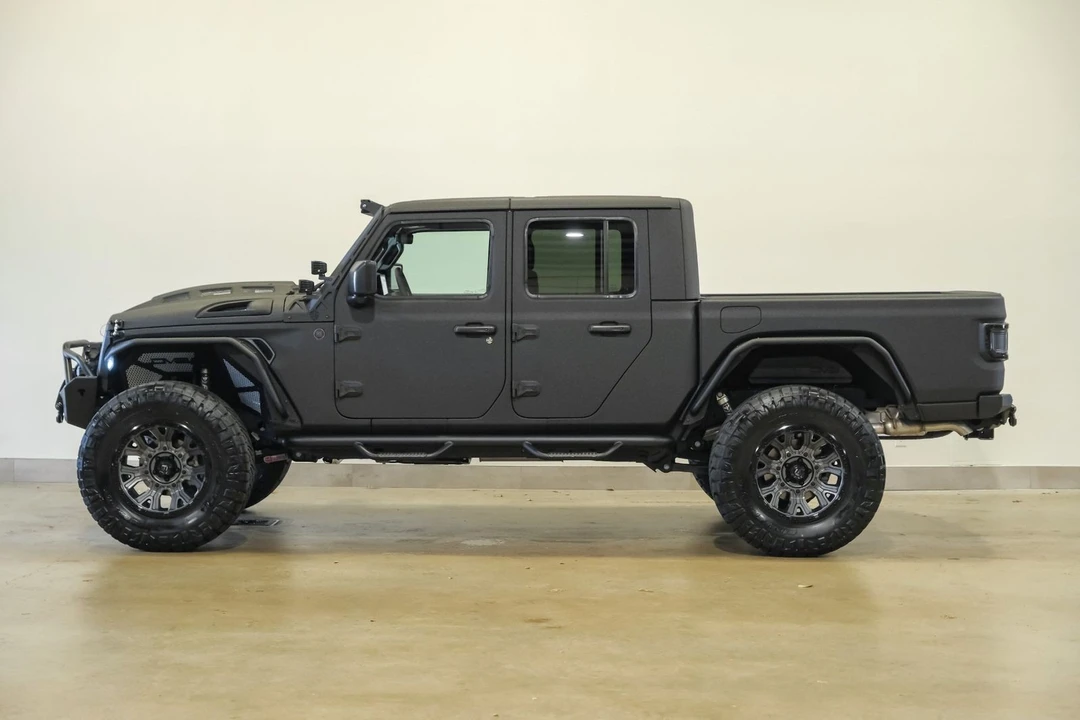 2025 Jeep JT Gladiator - Image 7 of 12