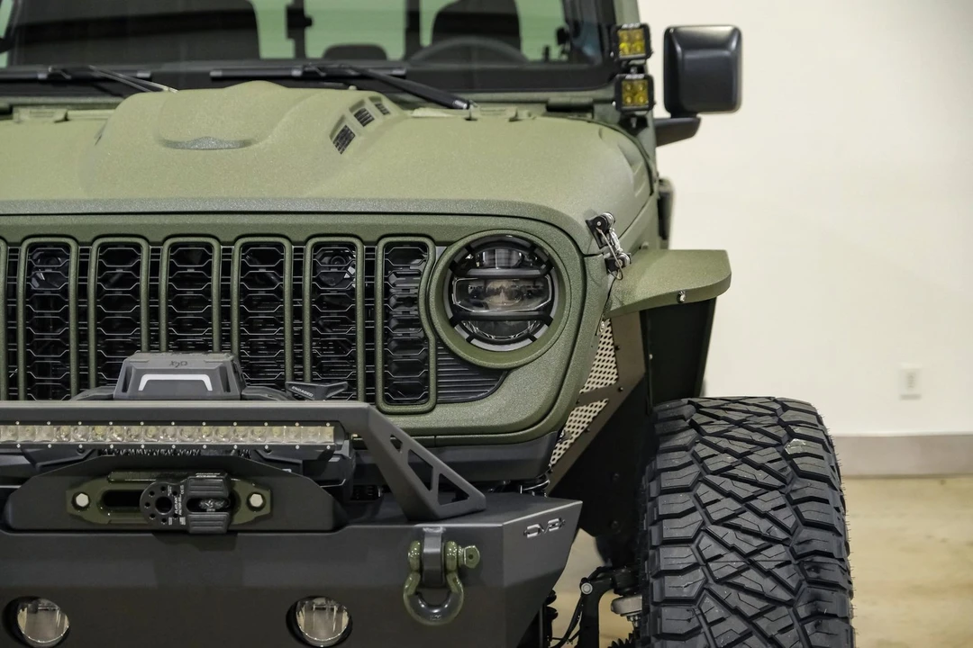 2025 Jeep JT Gladiator - Image 4 of 12