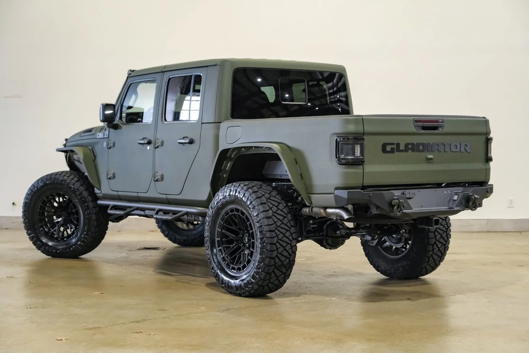 2025 Jeep JT Gladiator - Image 6 of 12
