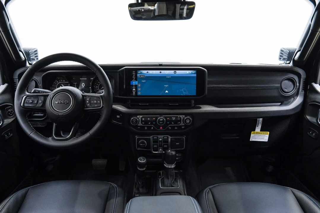 2025 Jeep JT Gladiator - Image 11 of 12
