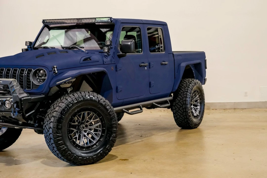 2025 Jeep JT Gladiator - Image 8 of 12