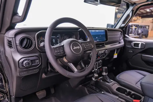 2025 Jeep JT Gladiator - Image 3 of 12