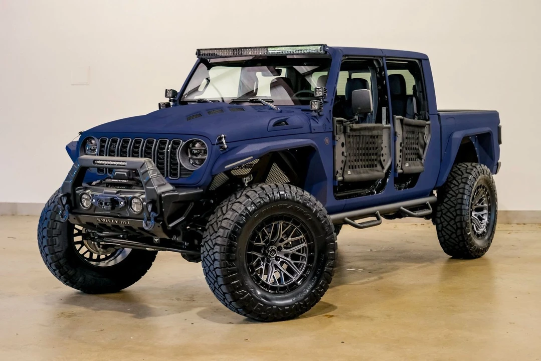 2025 Jeep JT Gladiator - Image 5 of 12