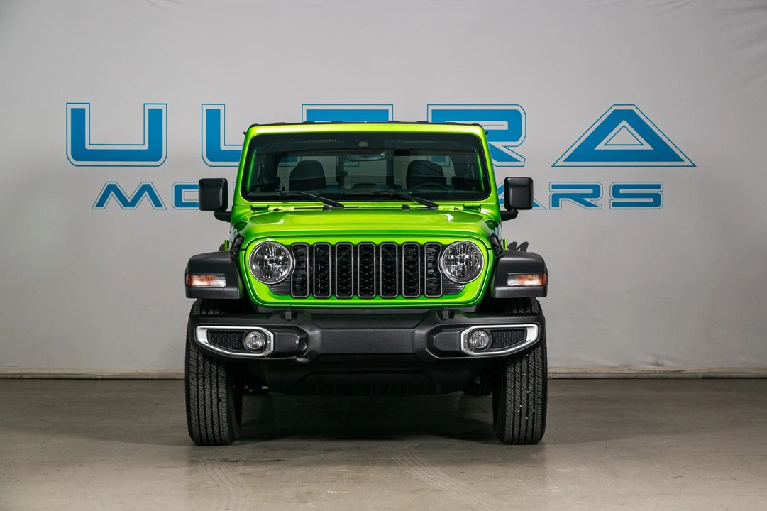 2025 Jeep JT Gladiator - Image 11 of 21