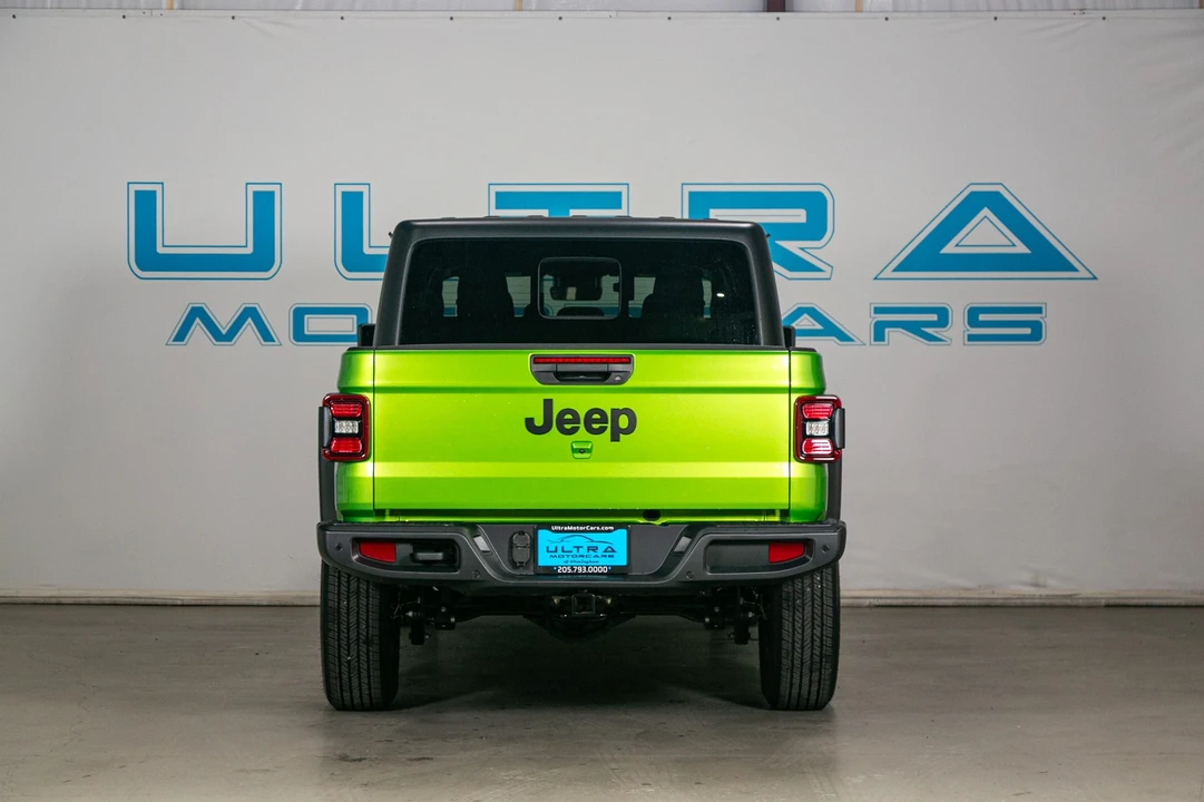 2025 Jeep JT Gladiator - Image 17 of 21