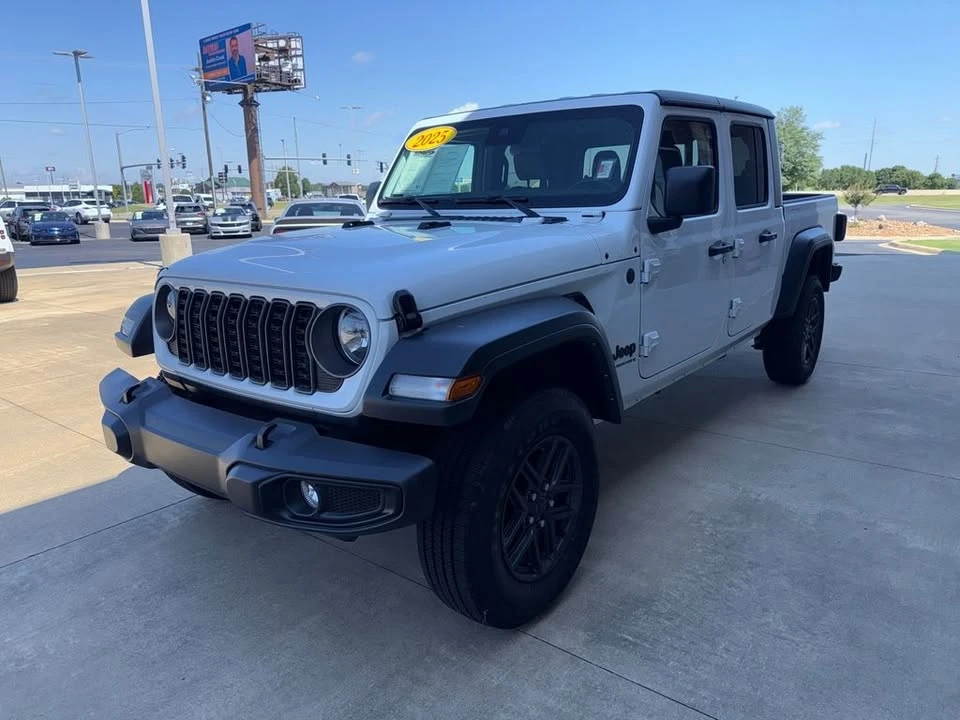 2025 Jeep JT Gladiator - Image 4 of 20