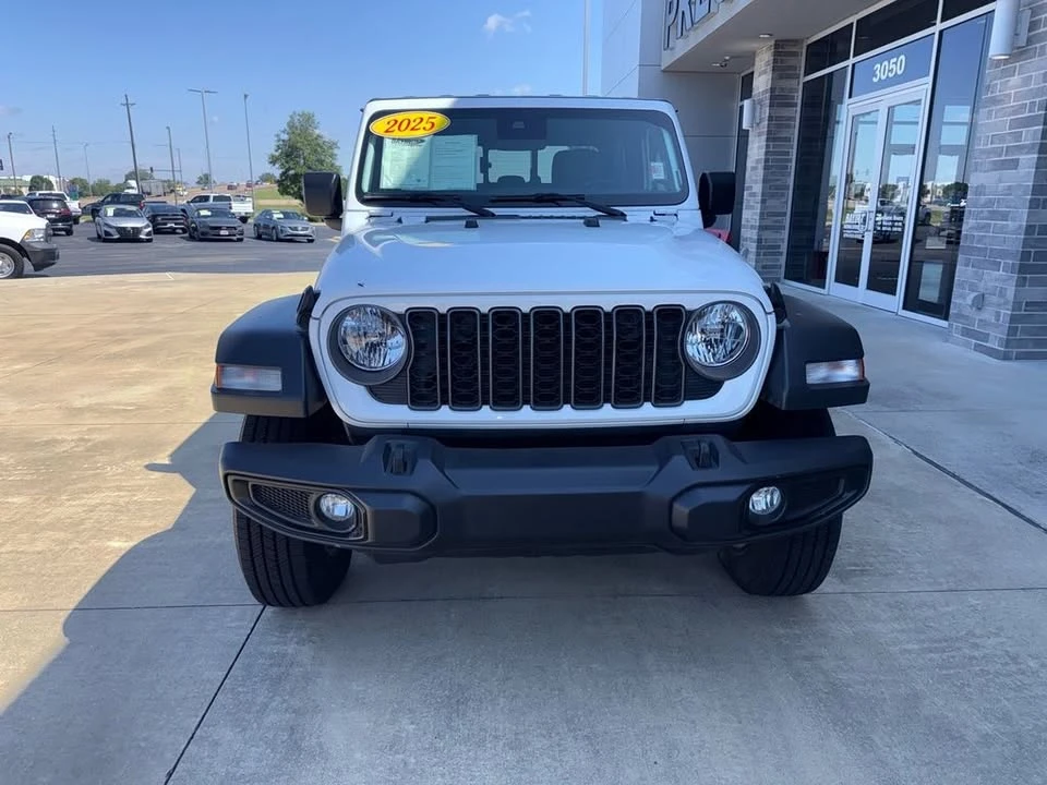 2025 Jeep JT Gladiator - Image 3 of 20