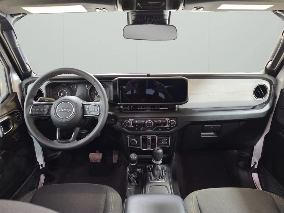 2025 Jeep JT Gladiator - Image 8 of 12
