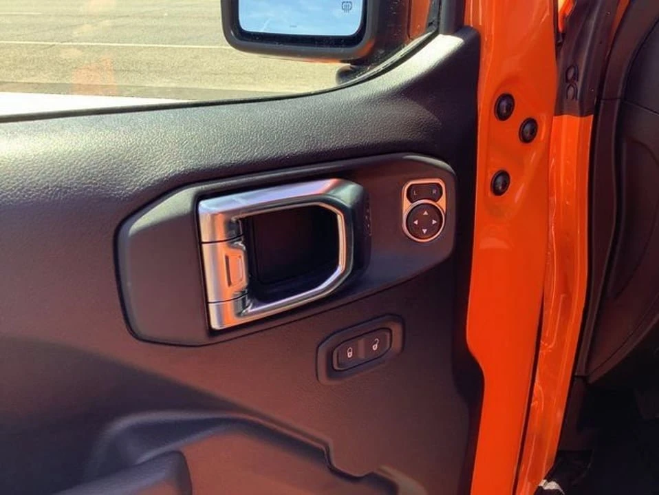 2025 Jeep JT Gladiator - Image 9 of 9