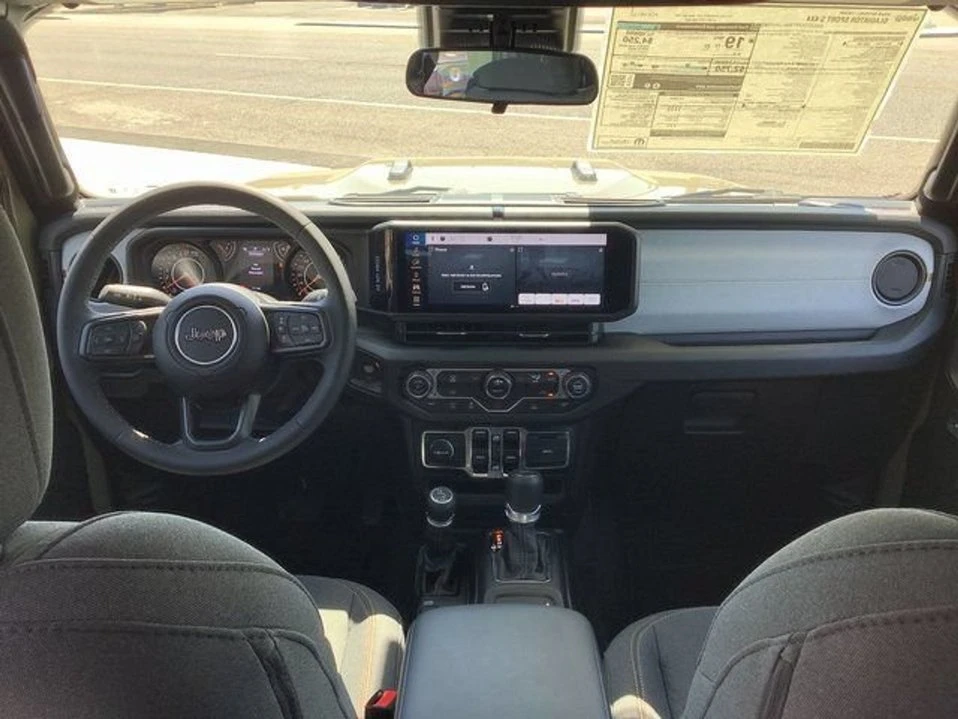 2025 Jeep JT Gladiator - Image 5 of 9