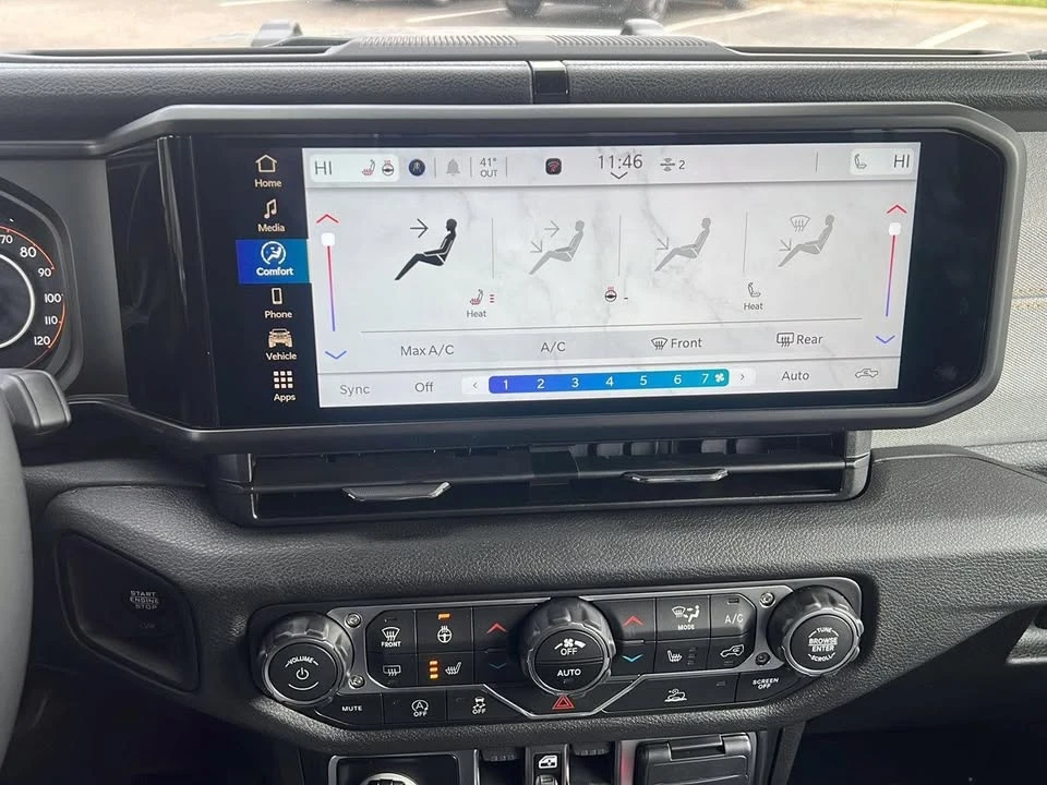 2025 Jeep JT Gladiator - Image 17 of 20