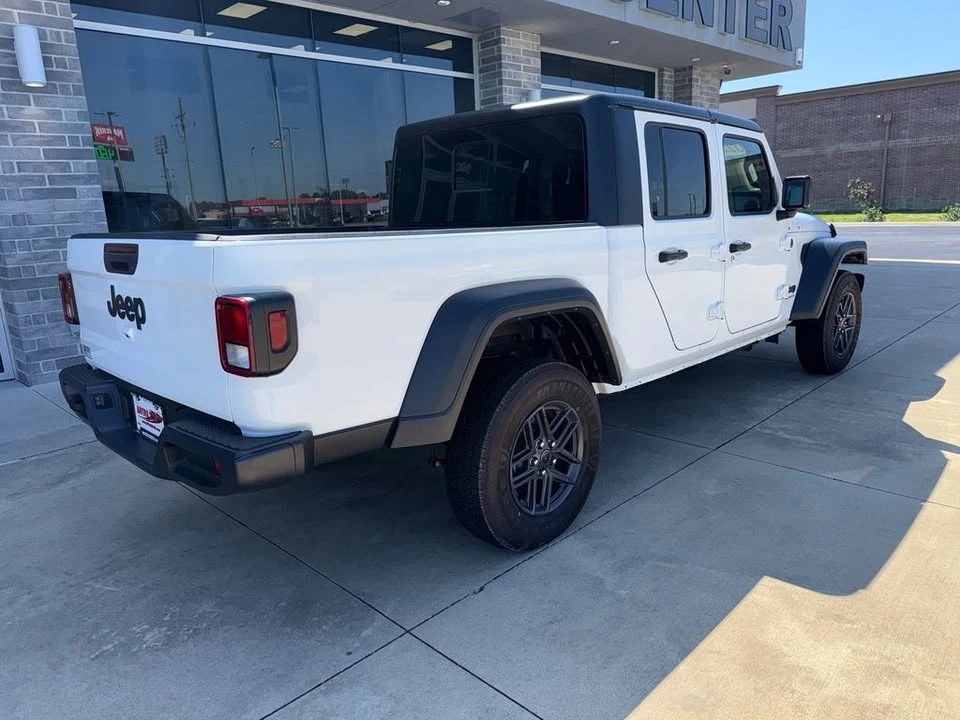 2025 Jeep JT Gladiator - Image 9 of 20