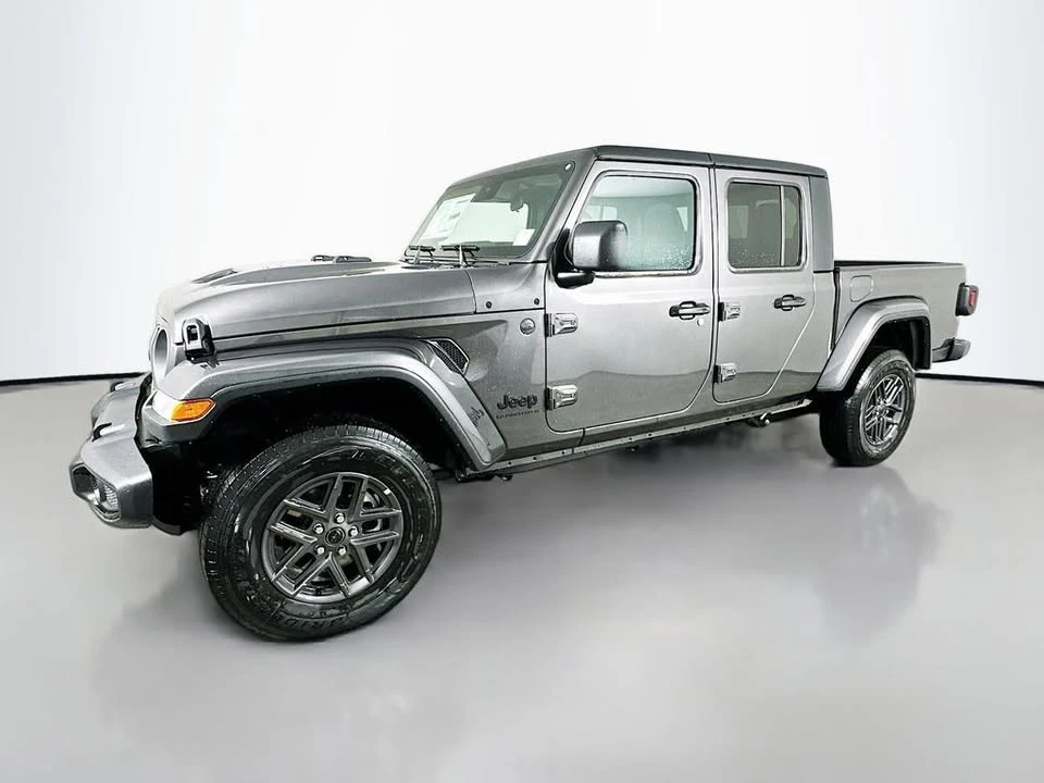 2025 Jeep JT Gladiator - Image 4 of 20