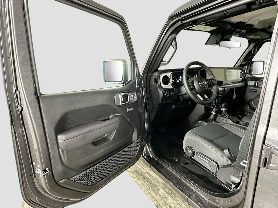 2025 Jeep JT Gladiator - Image 20 of 20