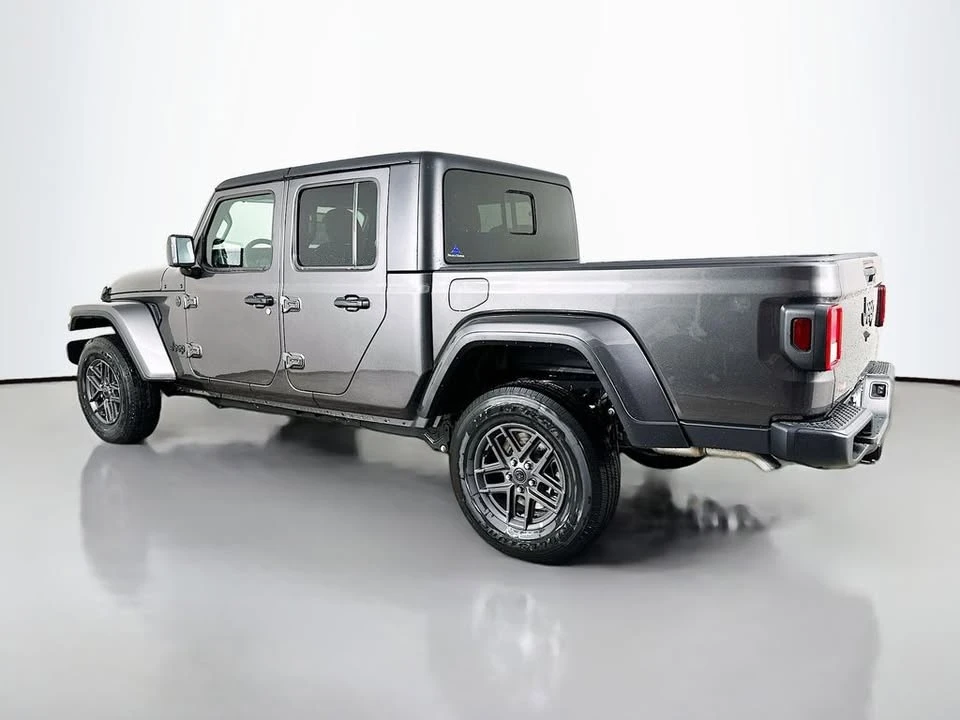 2025 Jeep JT Gladiator - Image 10 of 20