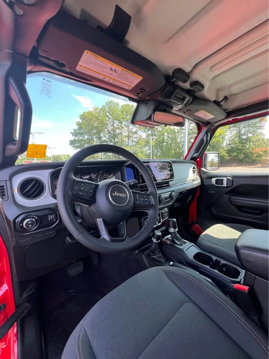 2025 Jeep JT Gladiator - Image 6 of 14