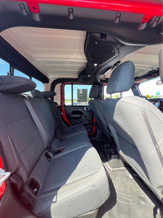 2025 Jeep JT Gladiator - Image 4 of 14